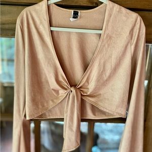 Women’s size medium Windsor crop top